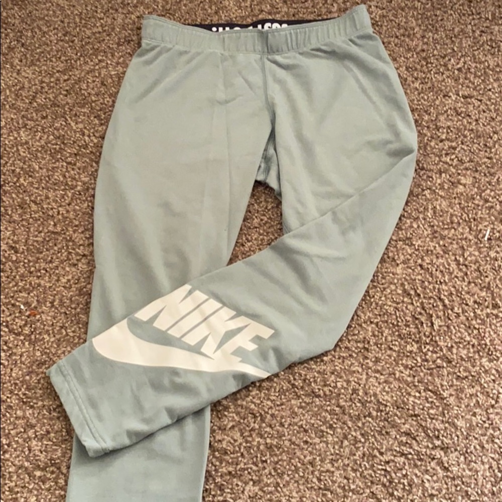 Nike leggings